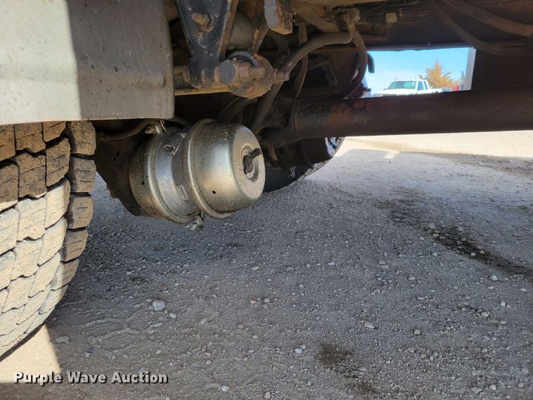 image for item LX9295 2009 Kenworth T270  rollback truck