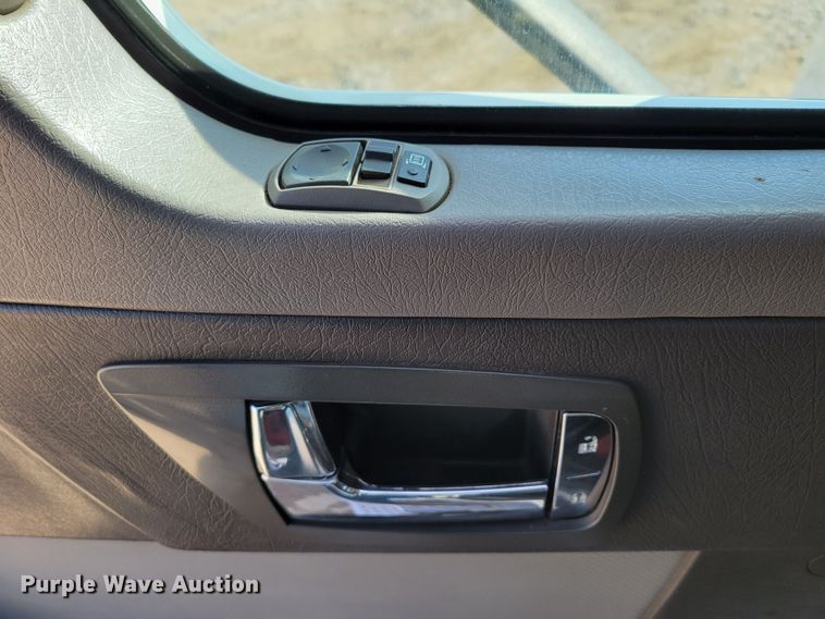 image for item LX9295 2009 Kenworth T270  rollback truck