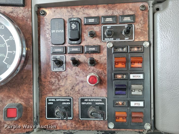 image for item LX9295 2009 Kenworth T270  rollback truck