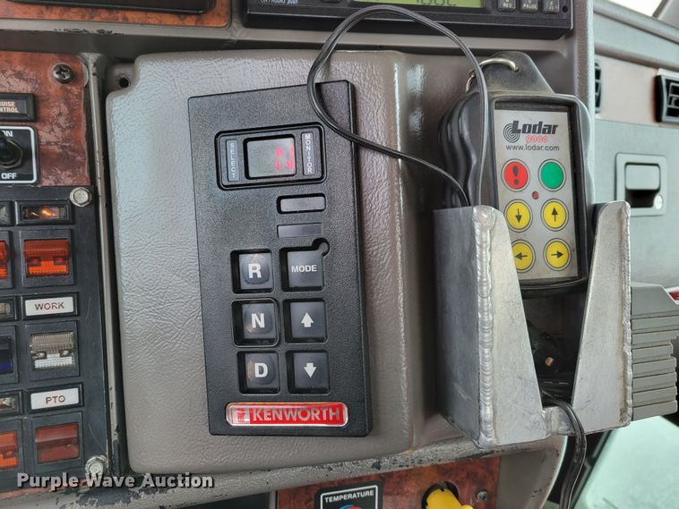 image for item LX9295 2009 Kenworth T270  rollback truck