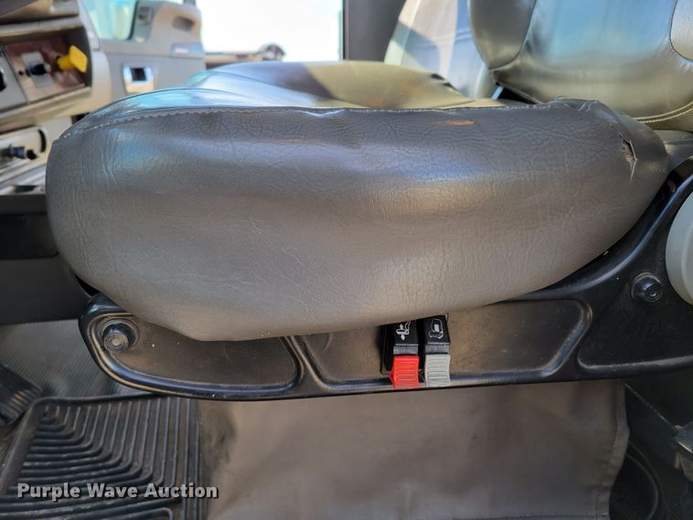 image for item LX9295 2009 Kenworth T270  rollback truck