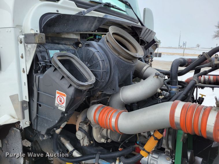 image for item LX9295 2009 Kenworth T270  rollback truck