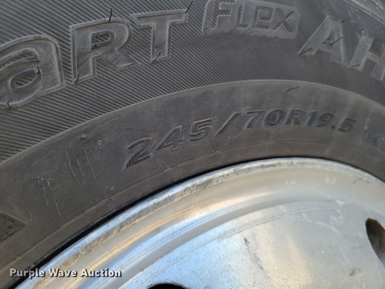 image for item LX9295 2009 Kenworth T270  rollback truck