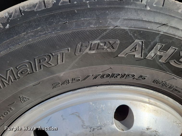 image for item LX9295 2009 Kenworth T270  rollback truck