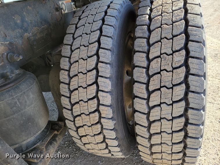 image for item LX9295 2009 Kenworth T270  rollback truck