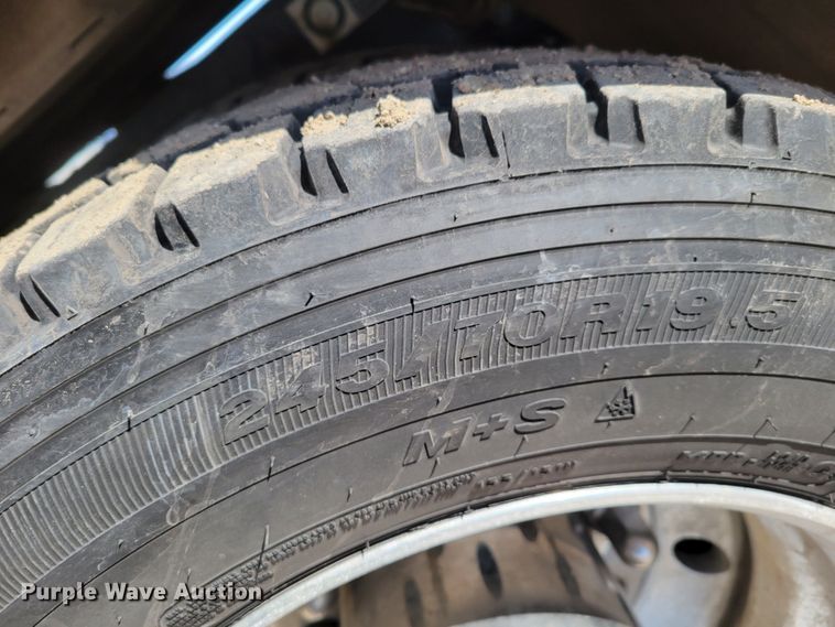 image for item LX9295 2009 Kenworth T270  rollback truck