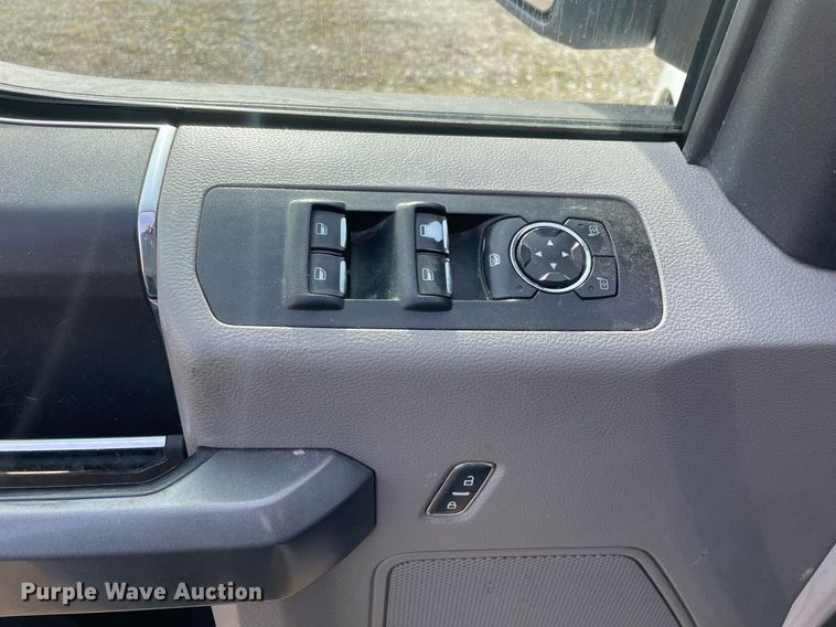 image for item MA9907 2018 Ford F150 XLT  SuperCrew pickup truck