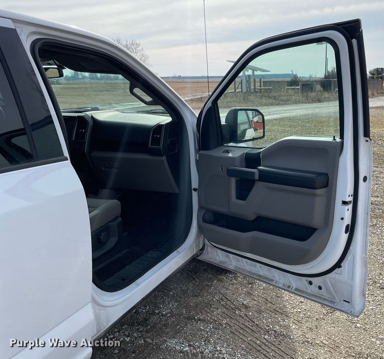 image for item MA9907 2018 Ford F150 XLT  SuperCrew pickup truck