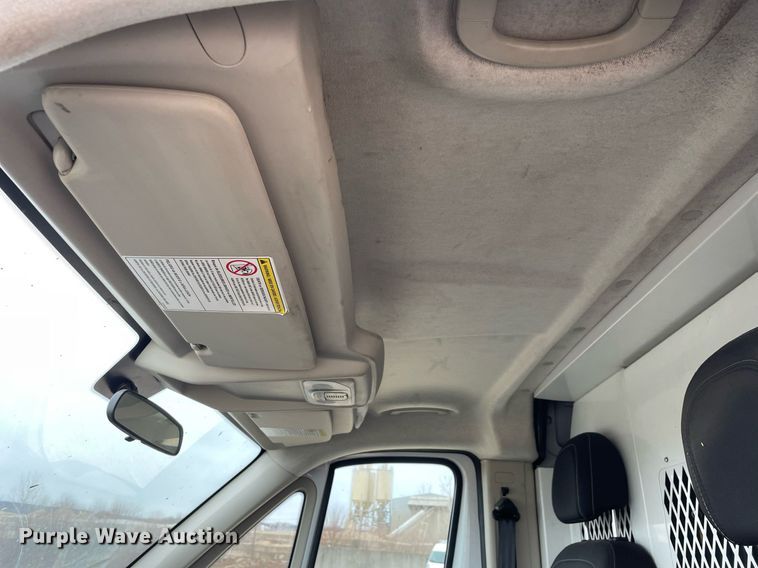 image for item MA9910 2017 Dodge Ram ProMaster 2500  van