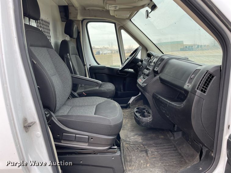 image for item MA9910 2017 Dodge Ram ProMaster 2500  van
