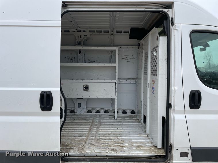 image for item MA9910 2017 Dodge Ram ProMaster 2500  van