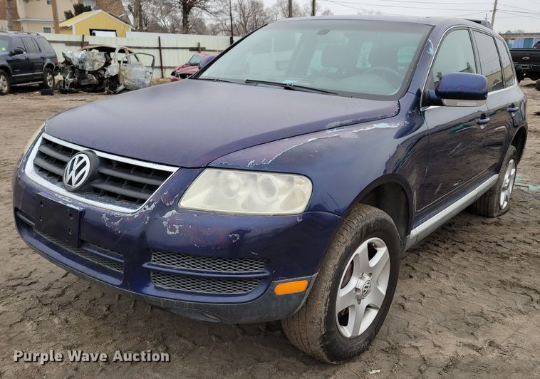 image for item MC9583 2004 Volkswagen Touareg  SUV