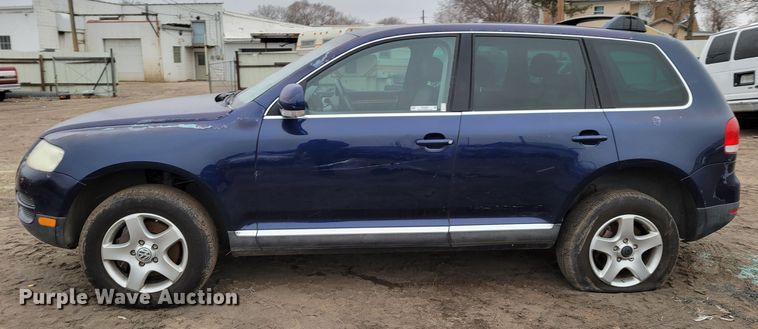 image for item MC9583 2004 Volkswagen Touareg  SUV
