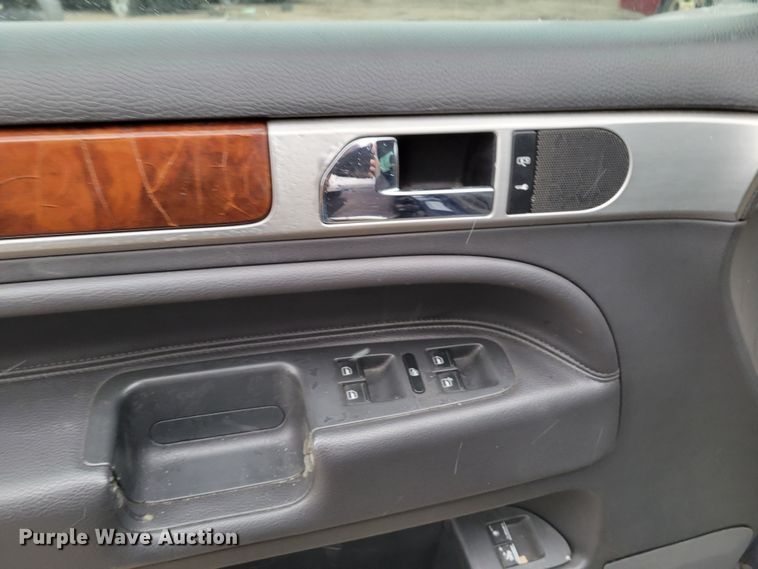 image for item MC9583 2004 Volkswagen Touareg  SUV