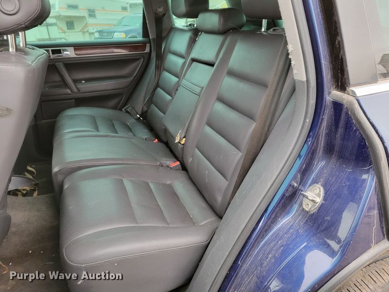 image for item MC9583 2004 Volkswagen Touareg  SUV