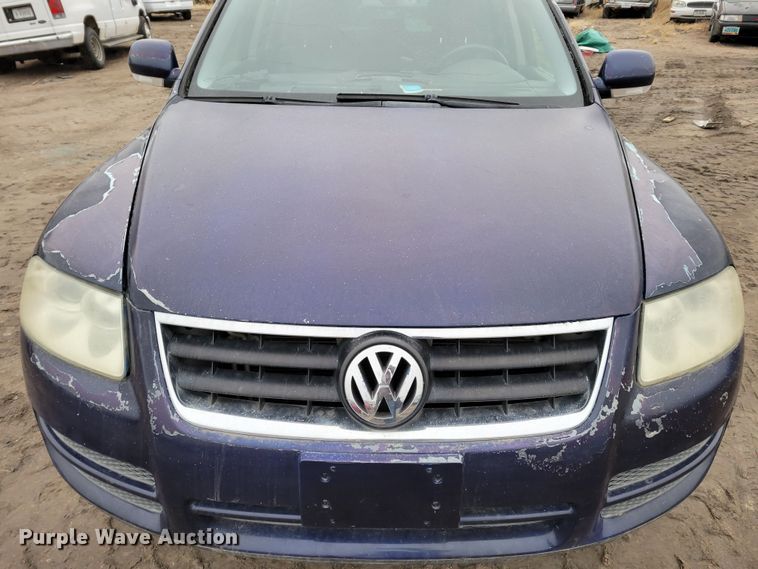 image for item MC9583 2004 Volkswagen Touareg  SUV