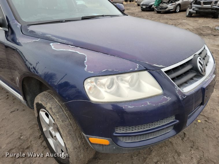 image for item MC9583 2004 Volkswagen Touareg  SUV