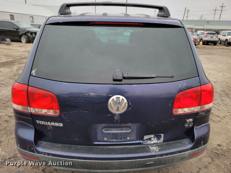 image for item MC9583 2004 Volkswagen Touareg  SUV