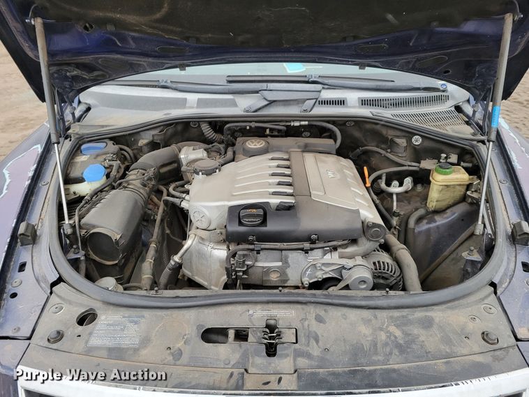 image for item MC9583 2004 Volkswagen Touareg  SUV