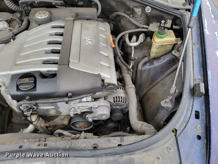 image for item MC9583 2004 Volkswagen Touareg  SUV