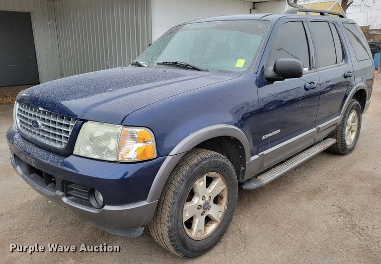 image for item MC9584 2004 Ford Explorer XLT  SUV