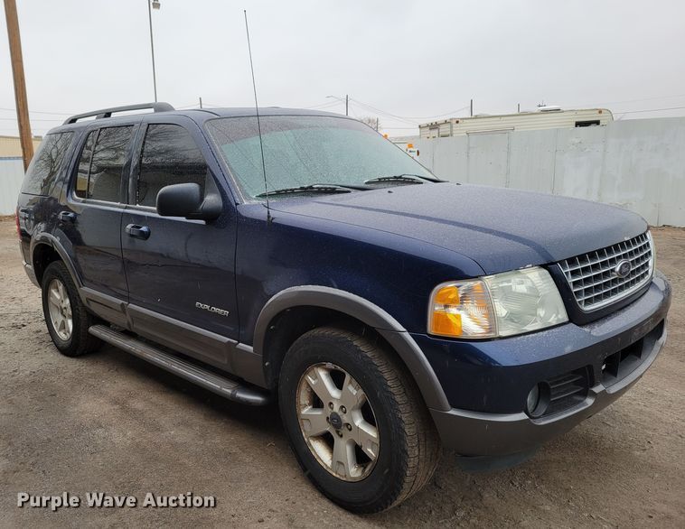 image for item MC9584 2004 Ford Explorer XLT  SUV