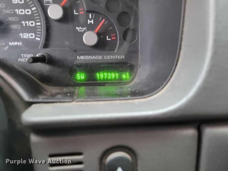 image for item MC9584 2004 Ford Explorer XLT  SUV