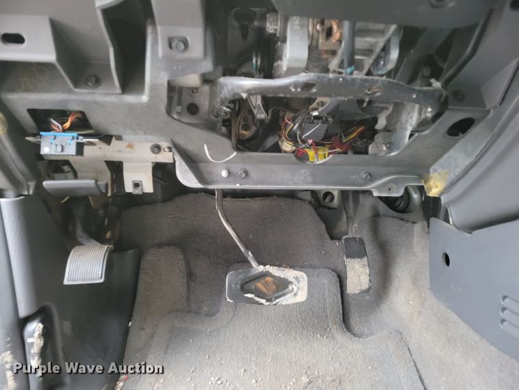 image for item MC9584 2004 Ford Explorer XLT  SUV