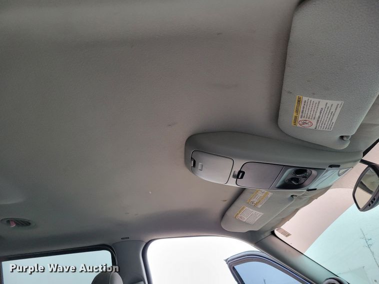 image for item MC9584 2004 Ford Explorer XLT  SUV