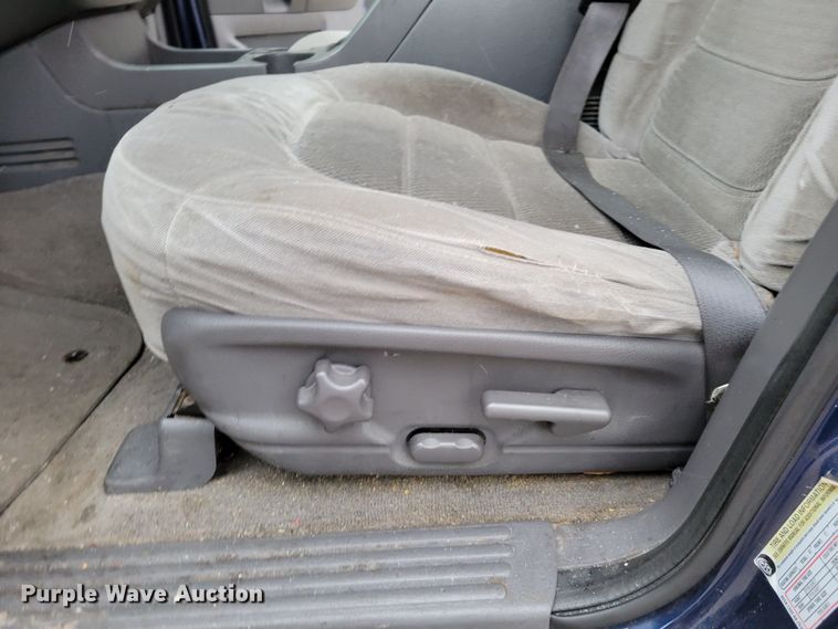 image for item MC9584 2004 Ford Explorer XLT  SUV