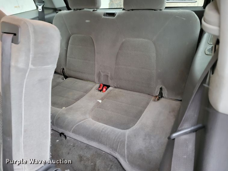 image for item MC9584 2004 Ford Explorer XLT  SUV