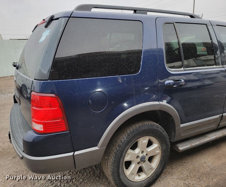 image for item MC9584 2004 Ford Explorer XLT  SUV