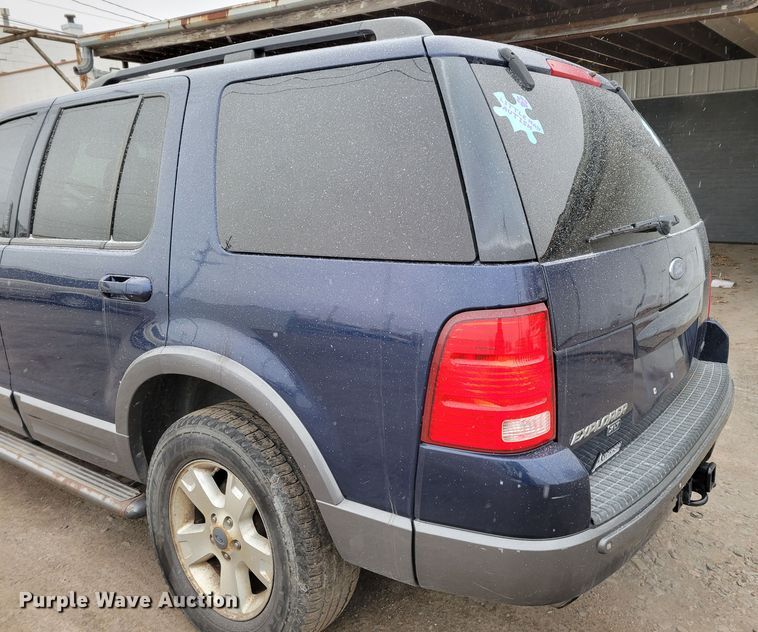 image for item MC9584 2004 Ford Explorer XLT  SUV