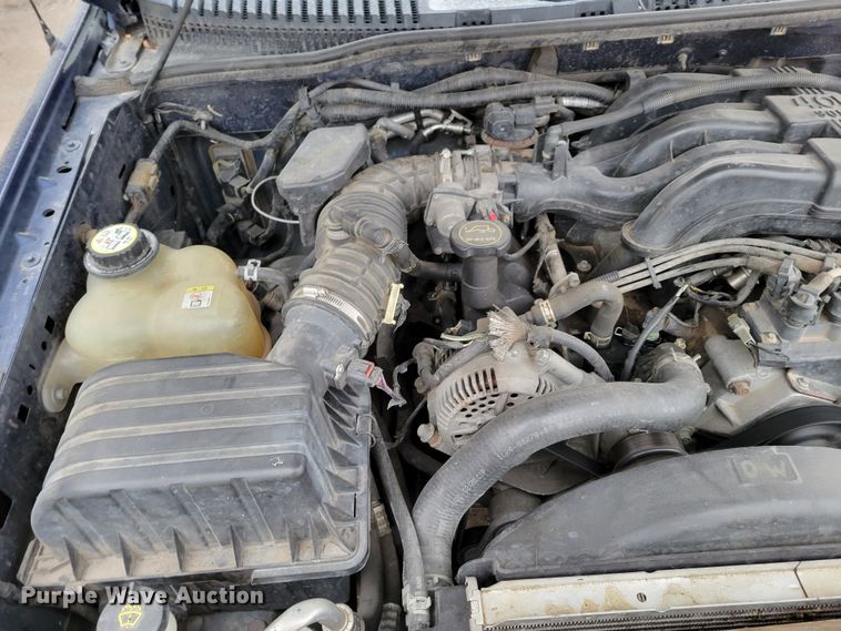 image for item MC9584 2004 Ford Explorer XLT  SUV