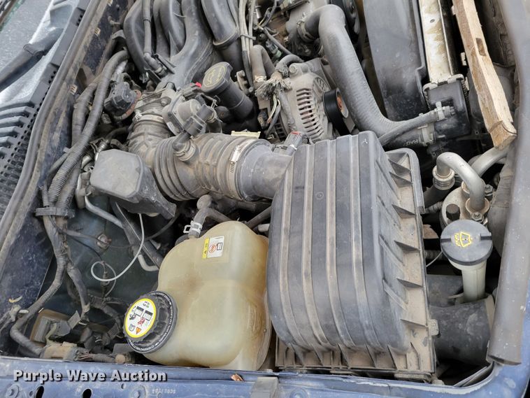 image for item MC9584 2004 Ford Explorer XLT  SUV