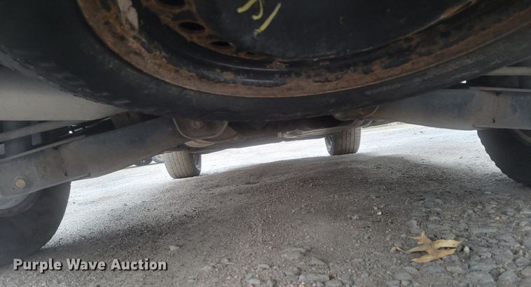 image for item MC9584 2004 Ford Explorer XLT  SUV