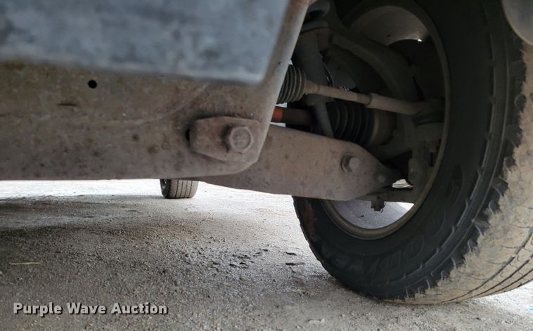 image for item MC9584 2004 Ford Explorer XLT  SUV