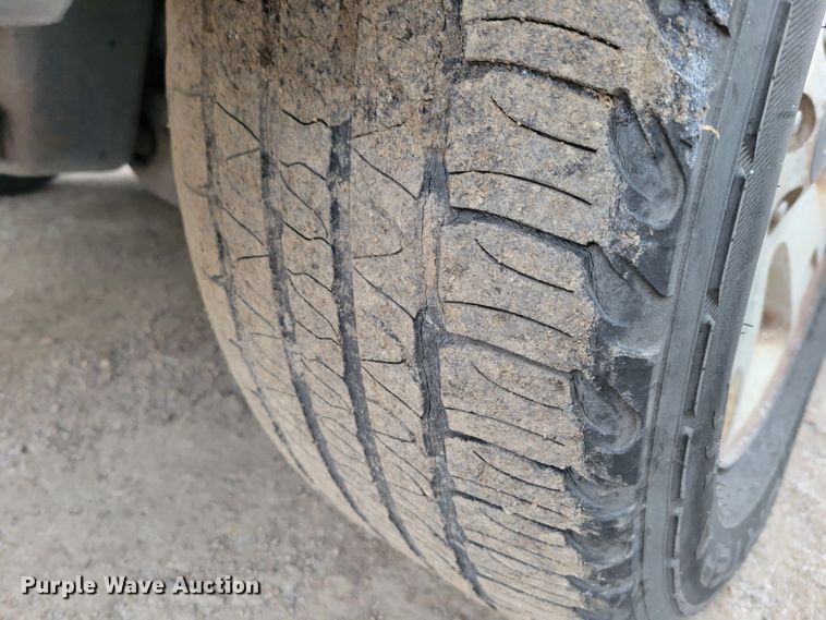 image for item MC9584 2004 Ford Explorer XLT  SUV