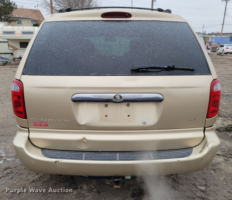 image for item MC9587 2001 Chrysler Town & Country LXi  van