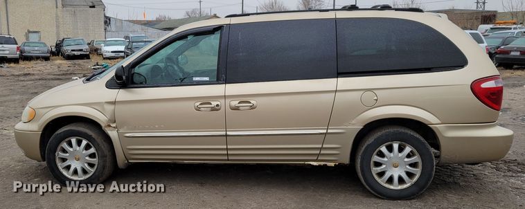 image for item MC9587 2001 Chrysler Town & Country LXi  van