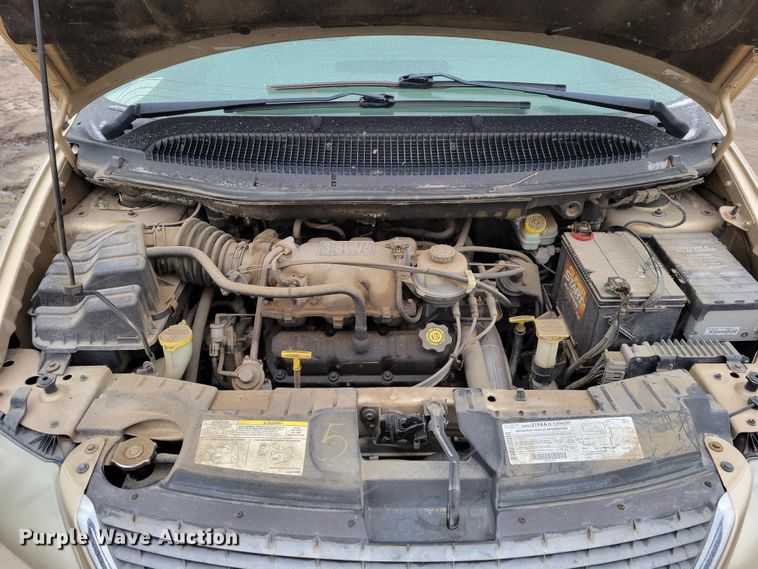 image for item MC9587 2001 Chrysler Town & Country LXi  van