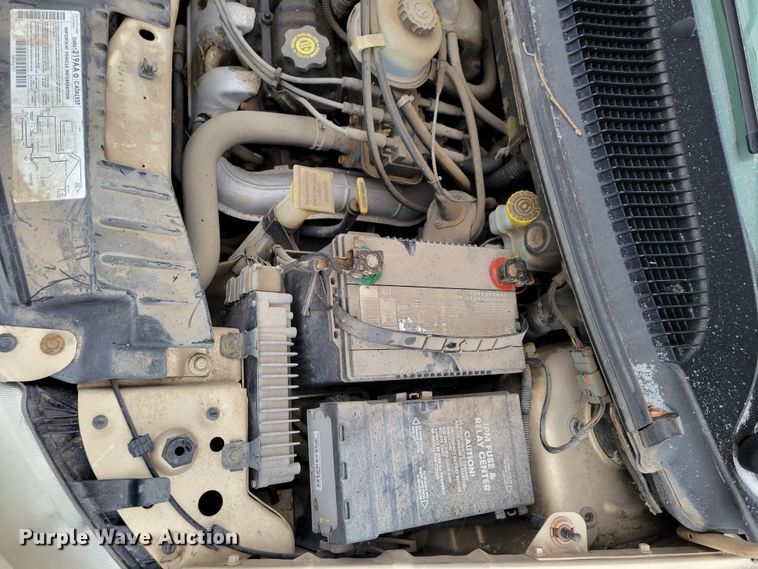 image for item MC9587 2001 Chrysler Town & Country LXi  van