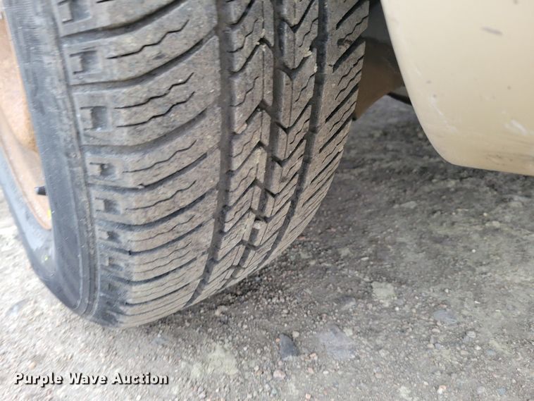 image for item MC9587 2001 Chrysler Town & Country LXi  van