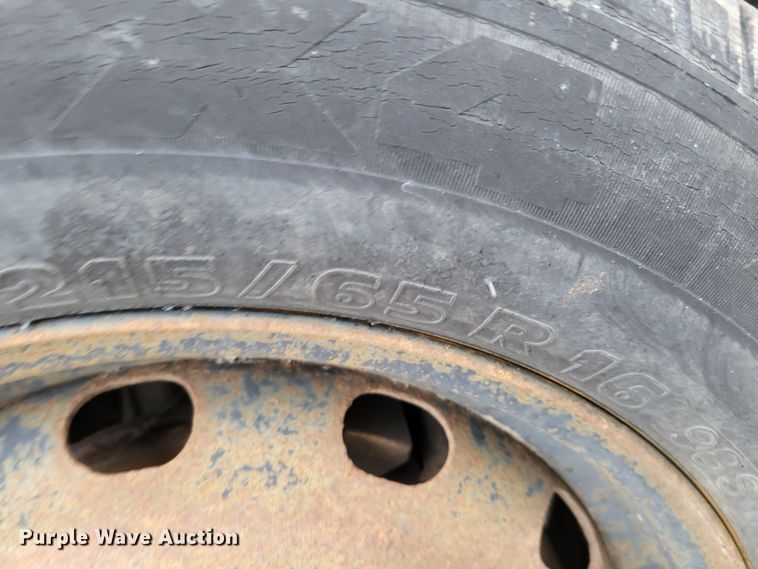 image for item MC9587 2001 Chrysler Town & Country LXi  van