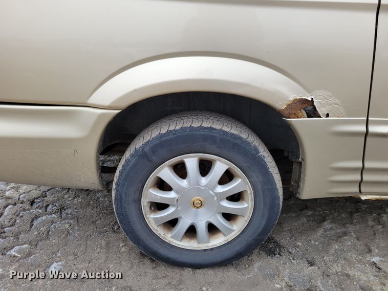 image for item MC9587 2001 Chrysler Town & Country LXi  van