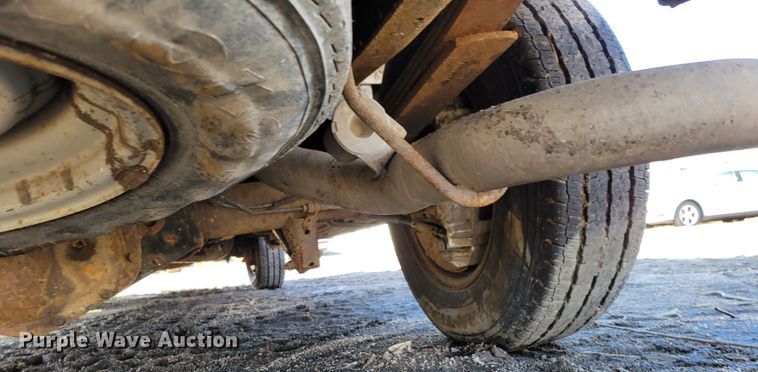 image for item MC9601 2009 Ford E350 Super Duty XLT  van