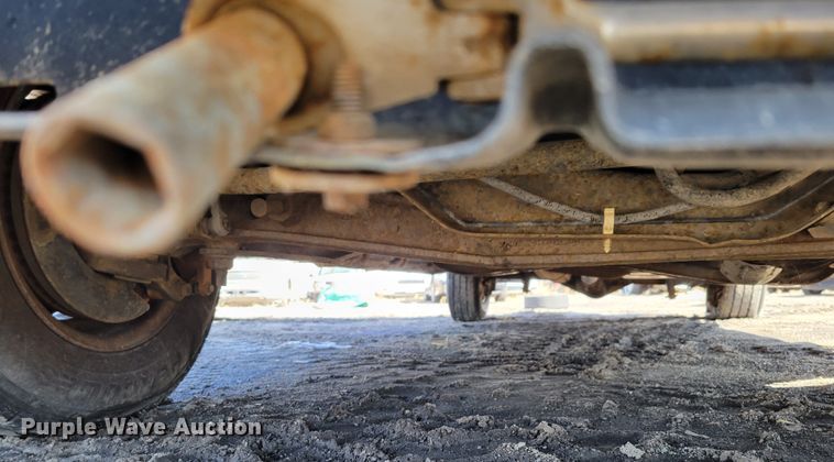 image for item MC9601 2009 Ford E350 Super Duty XLT  van