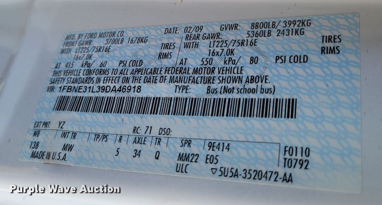 image for item MC9601 2009 Ford E350 Super Duty XLT  van