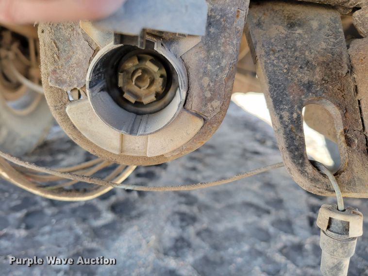 image for item MC9602 2000 Chevrolet Silverado 1500  Ext. Cab pickup truck