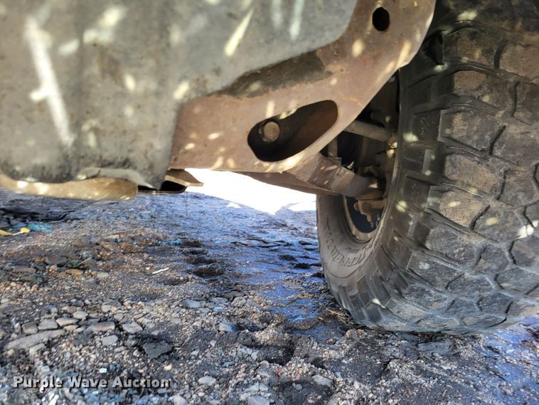 image for item MC9602 2000 Chevrolet Silverado 1500  Ext. Cab pickup truck